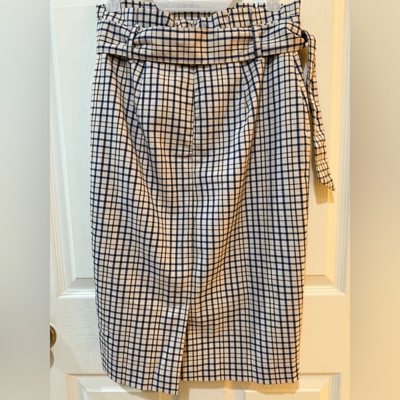 Checkered Paperbag Waist Navy and White Plaid Skirt - Picture 4 of 6